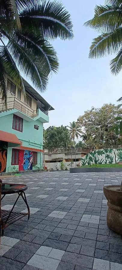 Ferienwohnung The Banyan Hut Thiruvananthapuram
